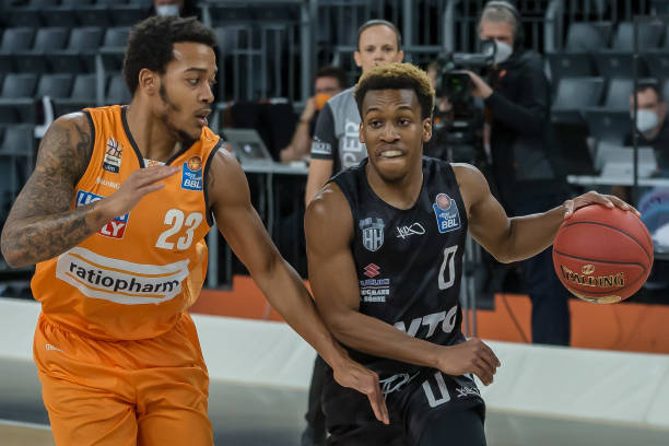 界频繁追问 界频繁追问